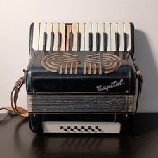 Capitol accordion case for sale  Norwalk