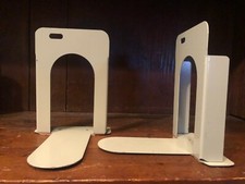 2 Set Book Ends Stand Heavy Duty Metal Library Style Support 6 x 4 x 6 Cork Base comprar usado  Enviando para Brazil
