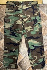 Calças clima quente floresta padrão camuflagem - Calças de combate - Curto grande comprar usado Calças clima quente floresta padrão camuflagem - Calças de combate - Curto grande comprar usado  Enviando para Brazil