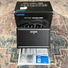 Amplificador combo de guitarra Boss Katana Mini 7 watts 1X4 modelagem com caixa! comprar usado  Enviando para Brazil