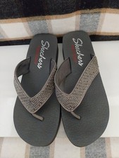 Skechers yoga foam for sale  WICKFORD