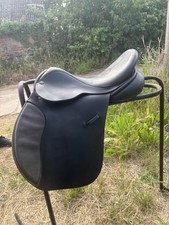16.5 medium width for sale  WICKFORD