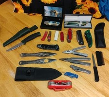 Large knife collection for sale  Eugene
