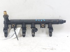 3219018301 iniettori benzina usato 3219018301 iniettori benzina usato  Torre del Greco