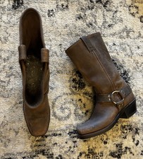 Botas femininas Frye Harness tamanho 6,5M couro marrom biqueira quadrada panturrilha média 77300 comprar usado  Enviando para Brazil