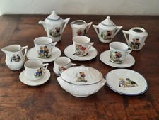 Ancienne dinette porcelaine d'occasion  Pouilly-sous-Charlieu