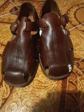 Brown leather sandals usato  Italia