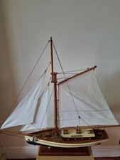 Model yacht sailing for sale  BRENTWOOD