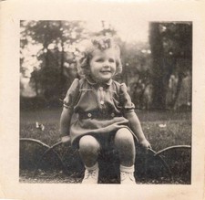 Old photograph child d'occasion  Expédié en Belgium