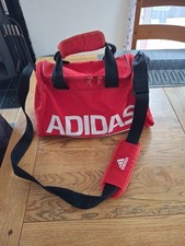 Adidas sporttasche 38x20x20 gebraucht kaufen  Melsungen