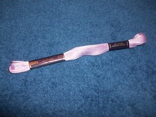 Lila helllila stickgarn gebraucht kaufen Lila helllila stickgarn gebraucht kaufen  Berlin