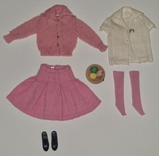 Barbie abito skipper usato  Novara