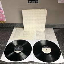 LP PINK FLOYD - THE WALL 1979 VINYL DOUBLE ALBUM UK 2ND PRESS SHDW 411 NM-/EX comprar usado LP PINK FLOYD - THE WALL 1979 VINYL DOUBLE ALBUM UK 2ND PRESS SHDW 411 NM-/EX comprar usado  Enviando para Brazil