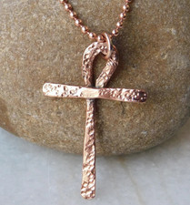 Médaillon pendentif croix d'occasion  Expédié en France