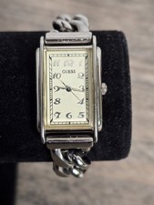 Relógio feminino GUESS pulseira de elos de corrente tom prata rosto creme nova bateria comprar usado  Enviando para Brazil