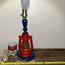 Vtg small table for sale  Lake Geneva