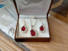 Costume jewellery necklace for sale  FAREHAM