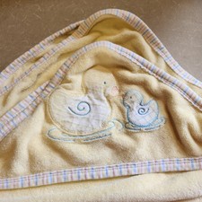 Usado, Toalha de pano vintage Carters Tykes com capuz felpudo mamãe + bebê pato xadrez amarelo comprar usado  Enviando para Brazil