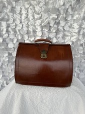 Antiga bolsa maleta dividida cúpula expansível couro marrom britânico década de 1940 comprar usado Antiga bolsa maleta dividida cúpula expansível couro marrom britânico década de 1940 comprar usado  Enviando para Brazil