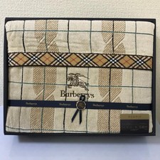 Burberry beach towel d'occasion  Expédié en Belgium