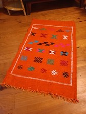 100 magnifique tapis d'occasion  Le Monastier-sur-Gazeille
