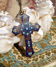 Ancienne croix pendentif d'occasion  Saâcy-sur-Marne
