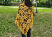 Schal handgemacht gehäkelt gebraucht kaufen Schal handgemacht gehäkelt gebraucht kaufen  Aachen