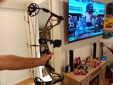 Hoyt bow camo for sale  Suffolk