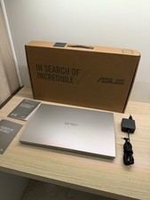 Asus vivobook 15.6 usato  Catanzaro