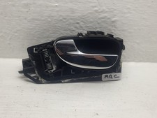 Poignée intérieur arrière d'occasion Poignée intérieur arrière d'occasion  Narrosse