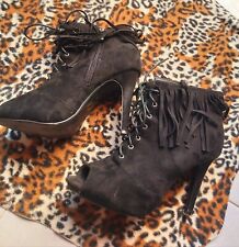 Scarpe col tacco usato  Sirolo