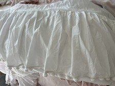 Saia de berço Rachel Ashwell Shabby Chic Couture babado poeira Pom Pom tão doce! comprar usado Saia de berço Rachel Ashwell Shabby Chic Couture babado poeira Pom Pom tão doce! comprar usado  Enviando para Brazil