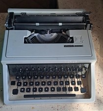 Macchina scrivere olivetti usato  Latina