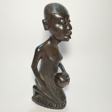 Statua donna africana usato Statua donna africana usato  Solferino