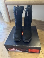 Olang women snow for sale  LONDON