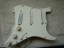 Usado, Pickguard Fender Player Stratocaster HSS carregado Alnico & Seymour Duncan Hotrails comprar usado  Enviando para Brazil