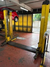 Bradbury post lift for sale  TELFORD