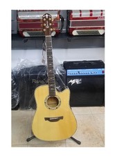 Chitarra acustica elettrificat usato  Messina