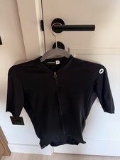 Assos mille short for sale  LONDON