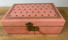 Caixa de joias vintage com chave 2 camadas couro rosa ouro em relevo gaveta secreta comprar usado  Enviando para Brazil