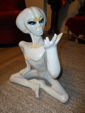 Alien statue figur gebraucht kaufen  Essen