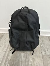 Mochila de viaje Thule Aion 28L negra segunda mano  Embacar hacia Argentina