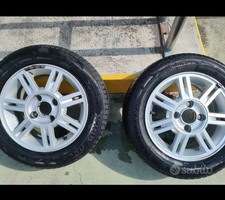 Cerchi ford fiesta usato  Mosciano Sant Angelo