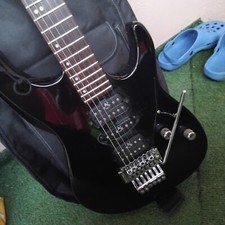 Guitare electrique droitier d'occasion  Romenay