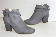 Eram bottines boots d'occasion Eram bottines boots d'occasion  La Roche-Posay