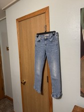 Zara Basic Size 4 Light Wash Mid-Rise Skinny Leg Jeans z 26,5" Inseam - EUC na sprzedaż  Wysyłka do Poland