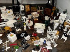 Usado, LOTE ENORME DE MÓVEIS PARA CASA DE BONECAS TOMY MENOR VÁRIOS QUARTOS comprar usado Usado, LOTE ENORME DE MÓVEIS PARA CASA DE BONECAS TOMY MENOR VÁRIOS QUARTOS comprar usado  Enviando para Brazil