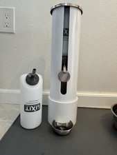 Dispensador de garrafa suporte de água para animais de estimação LICKITY livre cachorro Shih Tzu branco comprar usado  Enviando para Brazil