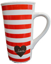 Usado, Caneca Starbucks listrada coração amor 16 oz 2017 vermelho preto branco dia dos namorados comprar usado  Enviando para Brazil