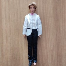 Bambola barbie ken usato  Siracusa
